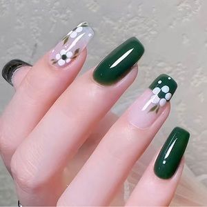 🍒🍒 Long Green Flower Press On Nails